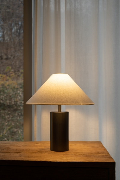 B-Base Linen Lamp